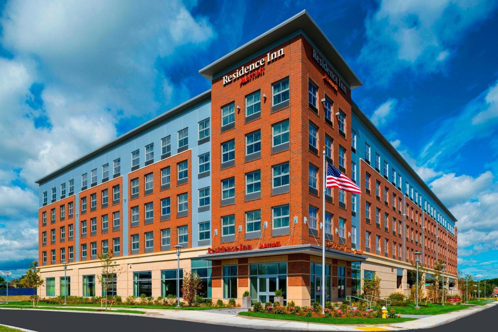 Residence Inn By Marriott Boston Нідгем Екстер'єр фото